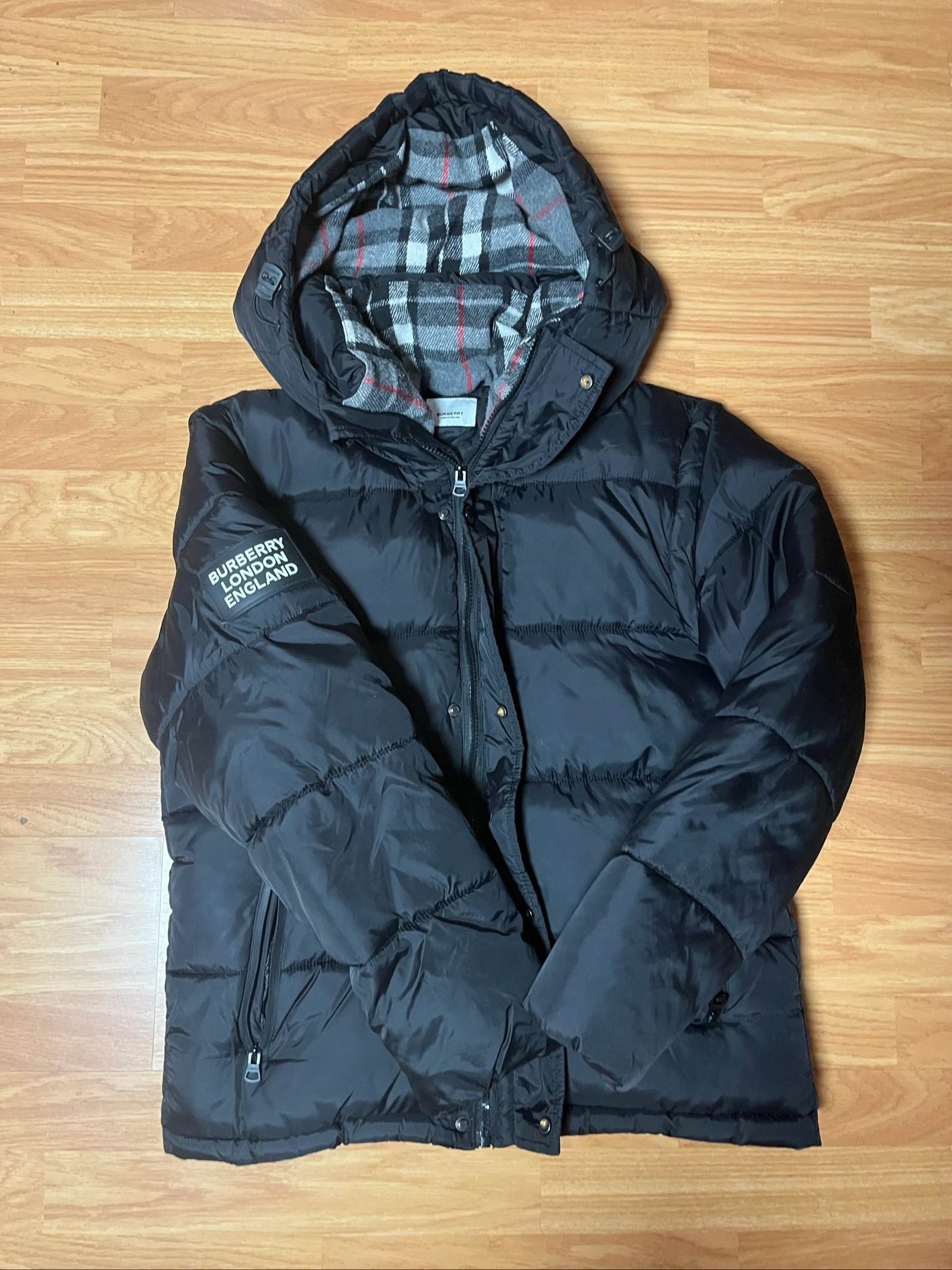 Abrigo Burberry Negro